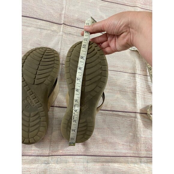 Crocs Women's Neutral Casual Comfort Flip Flops - W8 - Picture 5 of 11